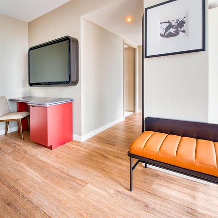 Toor Hotel Toronto, Part Of Jdv By Hyatt Exteriör bild